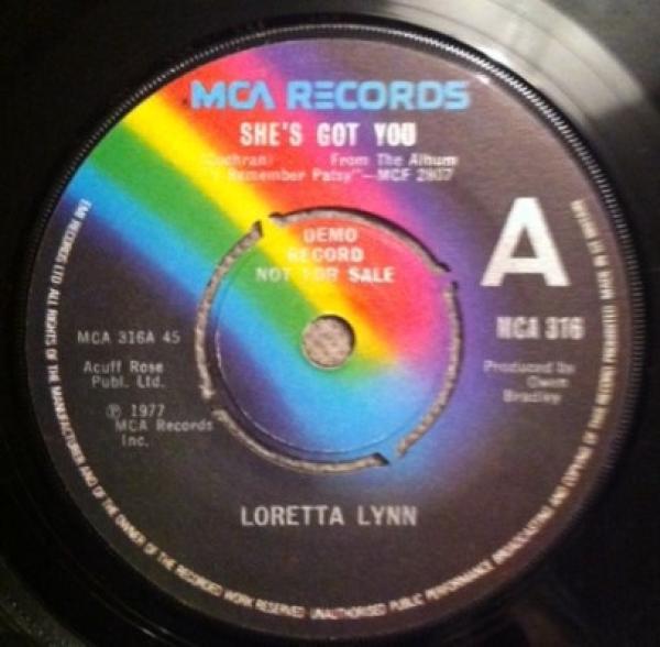 Loretta Lynn - She's Got You