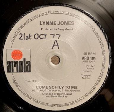Lynne Jones - Come Softly To Me