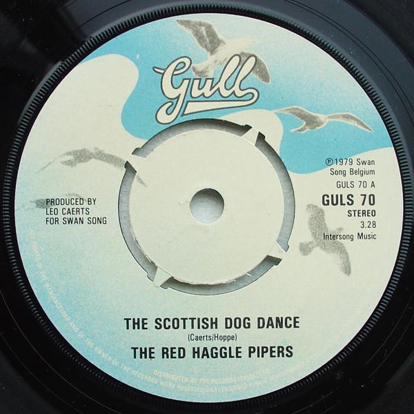 The Red Haggle Pipers - The Scottish Dog Dance