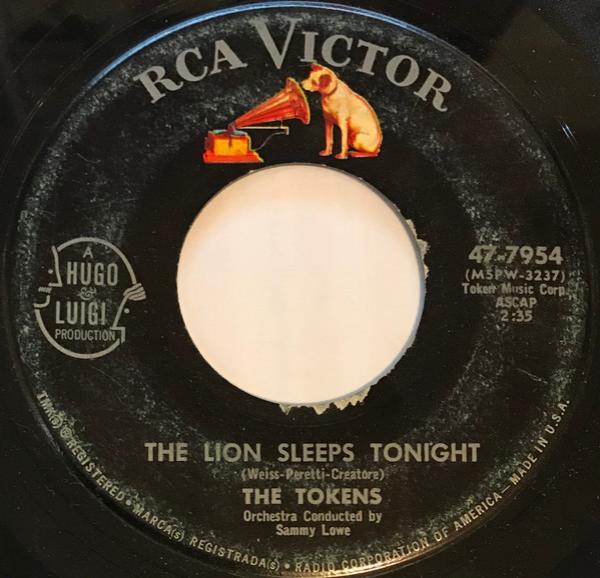 The Tokens - The Lion Sleeps Tonight